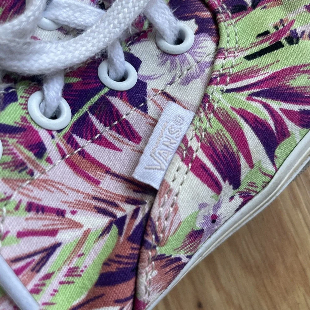 Vans tropical shoes Size 9.5 Classic Lace Up Hibiscus Palm Leaves Purple Pink - Picture 7 of 11